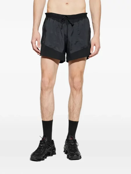 Pantaloni scurți Nike cu imagine cu cordon roz