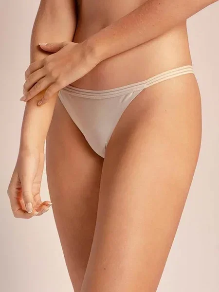 Женские стринги с низкой посадкой бежеві