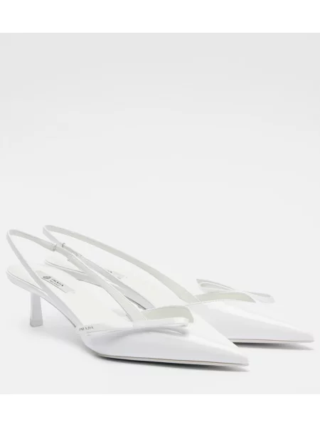 Usnjene lakirane salonarji Prada z odprtimi petami bela