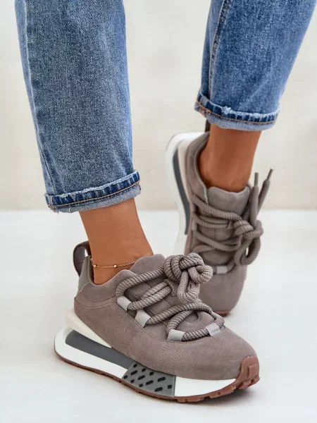 Sneakerși Kesi din piele de căprioară cu platformă gri