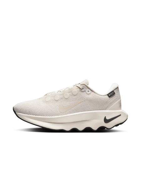 Buty Nike Motiva GTX guava ice/ pale ivory/ sail/guava ice brązowe