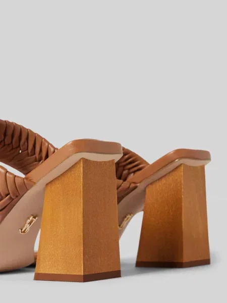 Sandały na słupku model ‘RAVER’ Steve Madden
