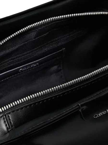 Geantă de mână Calvin Klein cu autograf negru