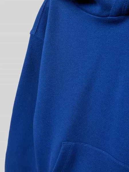 Bluza z kapturem i kieszenią kangurką Calvin Klein Jeans niebieska