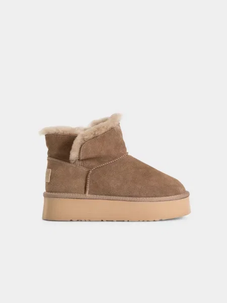 Замшевые сапоги Urban Trace бежевые