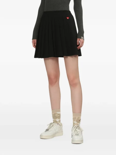 Szorty Apee™ By *a Bathing Ape® plisowane w serca czarne