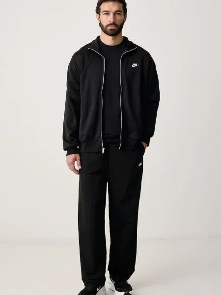 Спортивная футболка Nike