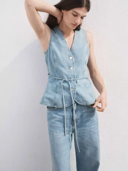 Жилет MANGO блакитний