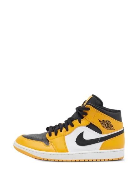 Sneakerși Jordan cu șireturi din dantelă galben