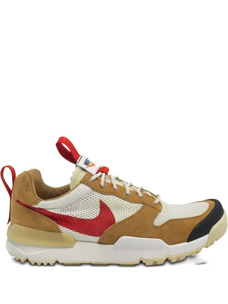 Decupat sneakerși Nike alergare tie dye alb