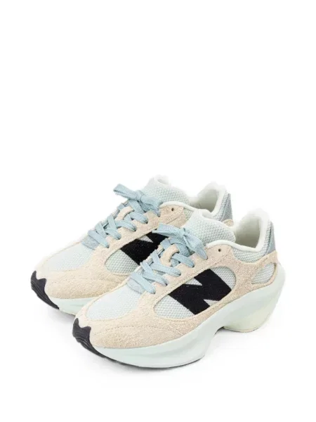 Sneakerși New Balance cu șireturi din dantelă gri