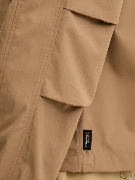Куртка The North Face в уличном стиле коричневая