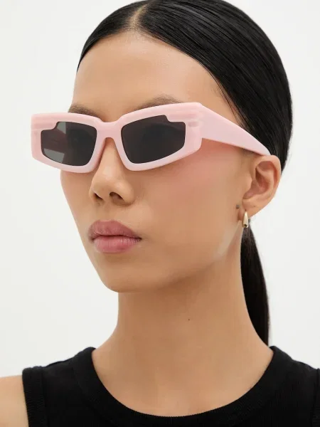 Слънчеви очила Fiorucci Rectangular Wing розово