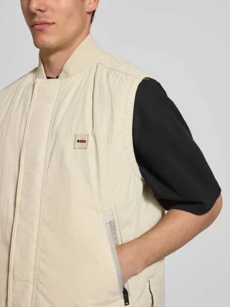 Kamizelka outdoorowa o kroju relaxed fit z krytym zamkiem błyskawicznym Boss Orange