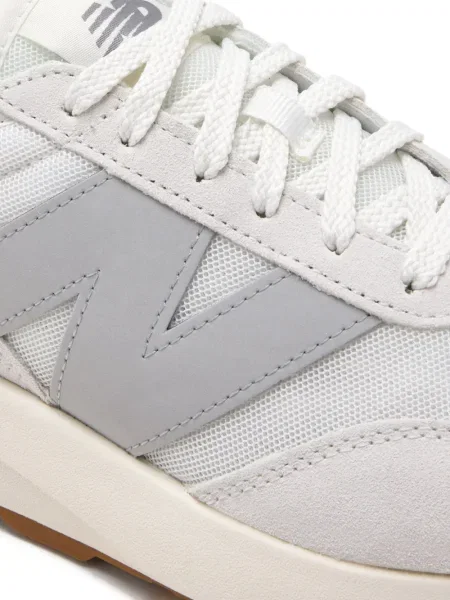 Велурени чехли New Balance на платформе сиво