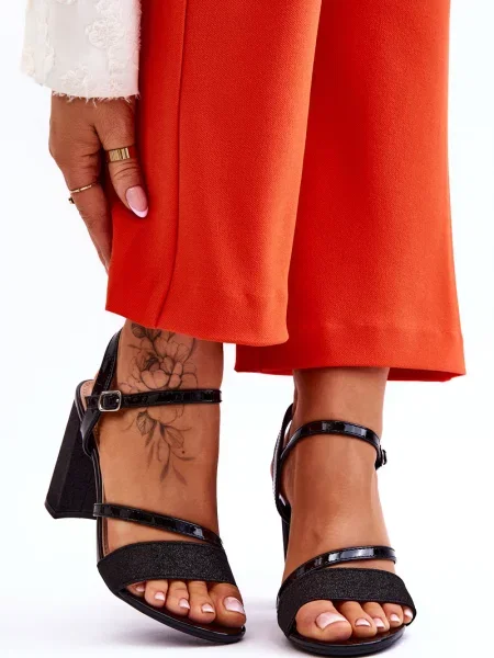 Sandali Vinceza z visoko peto črna