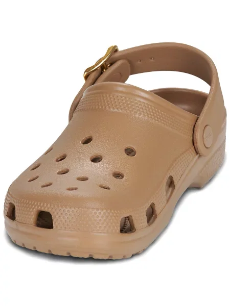 Csatos klasszikus félcipő Crocs barna