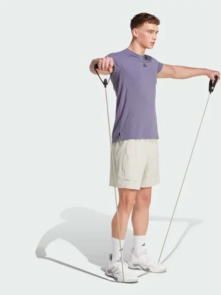 Спортивная футболка Adidas фиолетовая