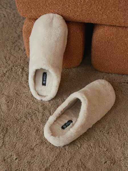 Капці Estro молочний штучне хутро