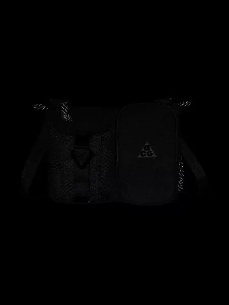 Nike ACG: All Conditions Gear Nike ACG All Conditions Gear női keresztpántos táska ACG DAYMAX 3L fekete