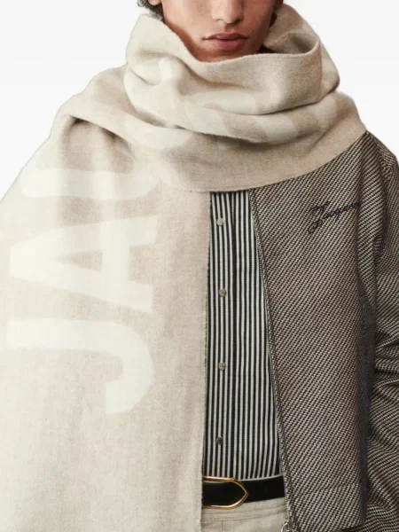 Fular Jacquemus cu franjuri