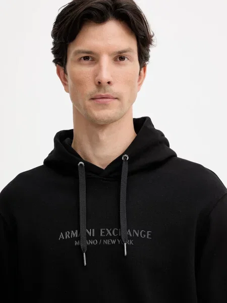 Свитер Armani Exchange с капюшоном с аппликацией черный