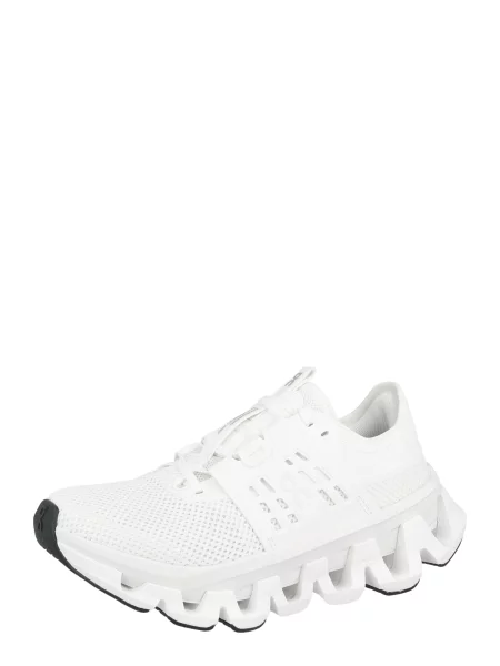 Sneakerși On alb