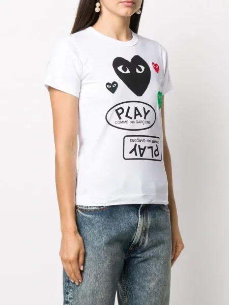 Koszulka Comme Des Garcons Play z nadrukiem w serca biała
