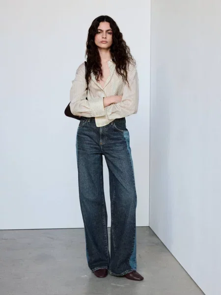 Jeansy wide leg z kontrastowym detalem Kobieta 34 MANGO ciemnoniebieski