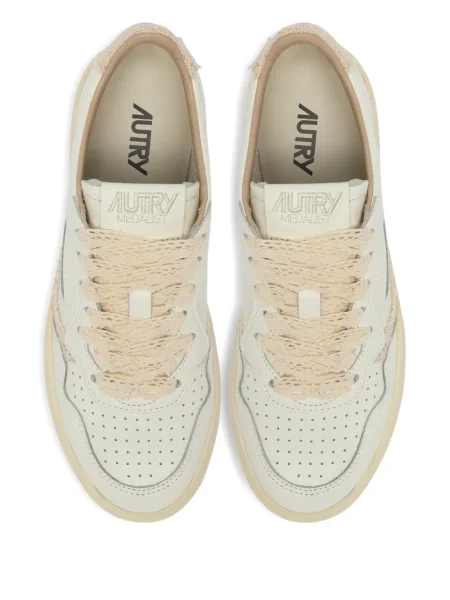 Маратонки Autry с връзки с дантела бяло