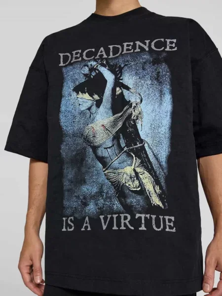 T-shirt o kroju regular fit z nadrukiem z motywem Vetements