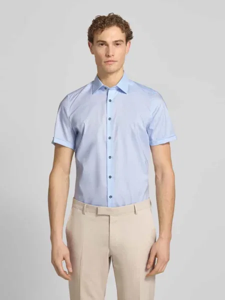 Koszula biznesowa o kroju slim fit z kołnierzykiem typu kent Olymp Level 5 błękitna