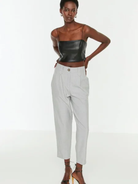 Trendyol Pantaloni cutați pastel verde