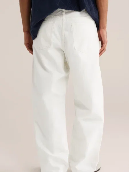 WE Fashion Džínsy šedobiela