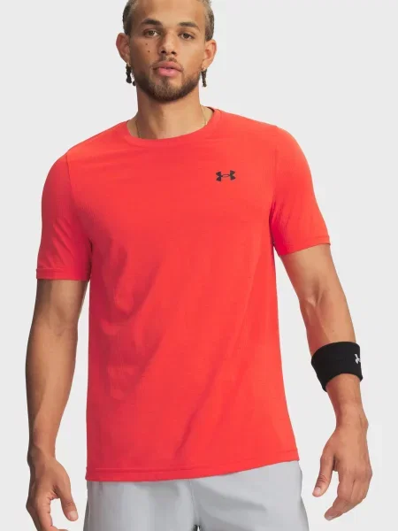 Бесшовная спортивная футболка Under Armour красная