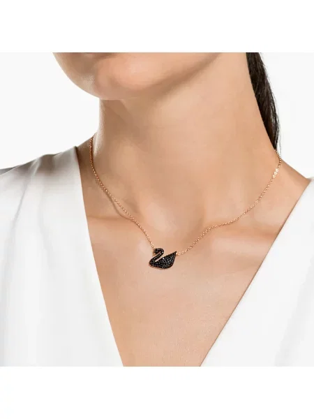 Swarovski Naszyjnik Iconic Swan różowy