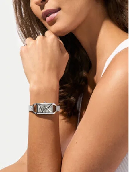Michael Kors Hodinky Strieborná