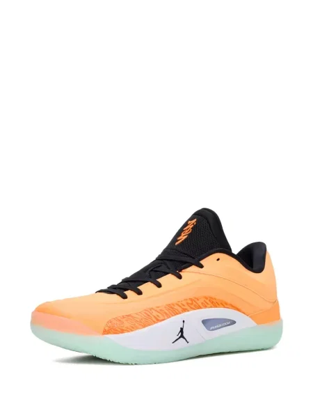 Sneakerși Jordan portocaliu