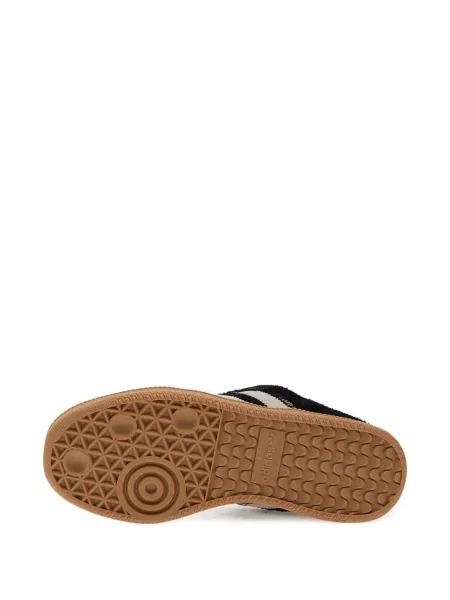 Sneakerși Adidas Adilette din piele de căprioară alb