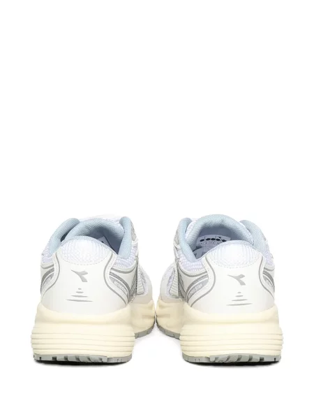 Sneakerși Diadora cu autograf alb