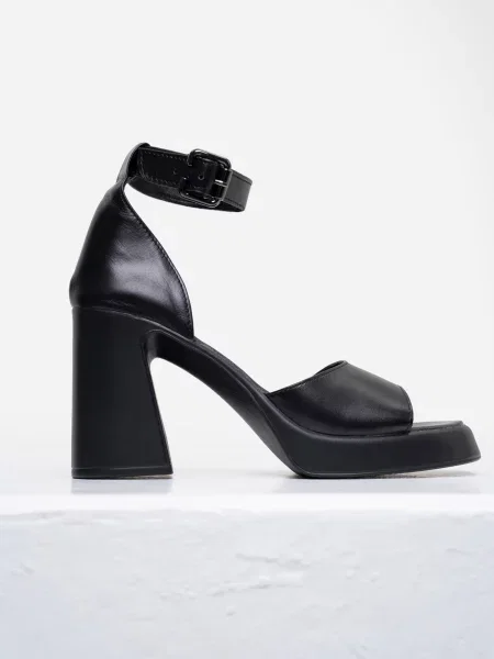 ISSA Plus Босоніжки Шкіра чорний