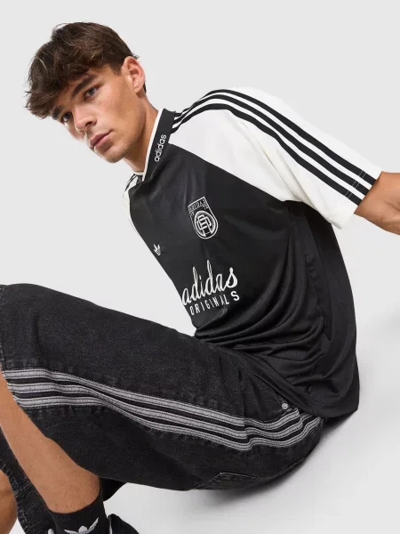 Adidas T-Shirt Classic Jacquard Jersey With Badge czarna