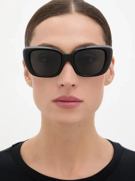 Солнцезащитные очки Saint Laurent