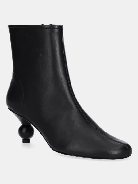 Weekend Max Mara cizme de piele Acro cu cui negru