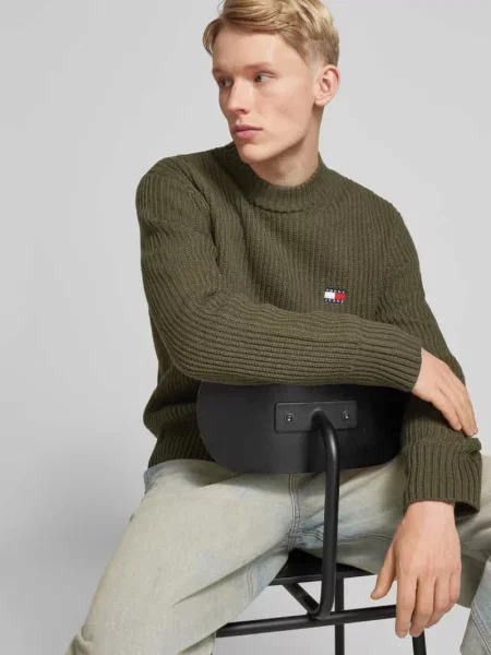 Sweter z dzianiny z wyhaftowanym logo Tommy Jeans