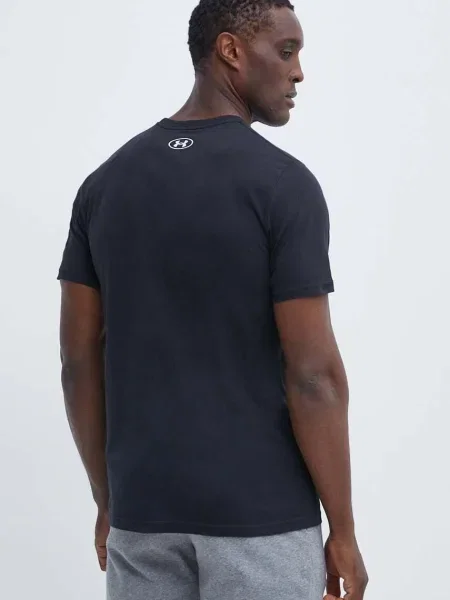 Tričko Under Armour černá