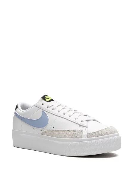 Sneakersy Nike Blazer na platformie białe