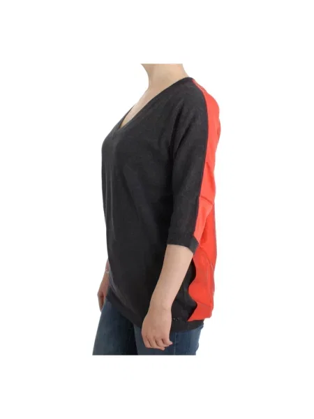Sweter Costume National z dekoltem w serek