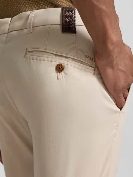 Spodnie w kroju regular fit z z tyłu model Lupus' Mmx