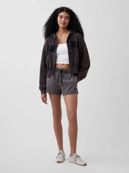 Pantaloni scurți Gap cu autograf alb